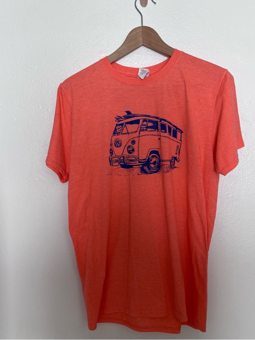 Unisex Volkswagen Bus T-shirt Coral Size Medium Gilden Softstyle Ring Spun
